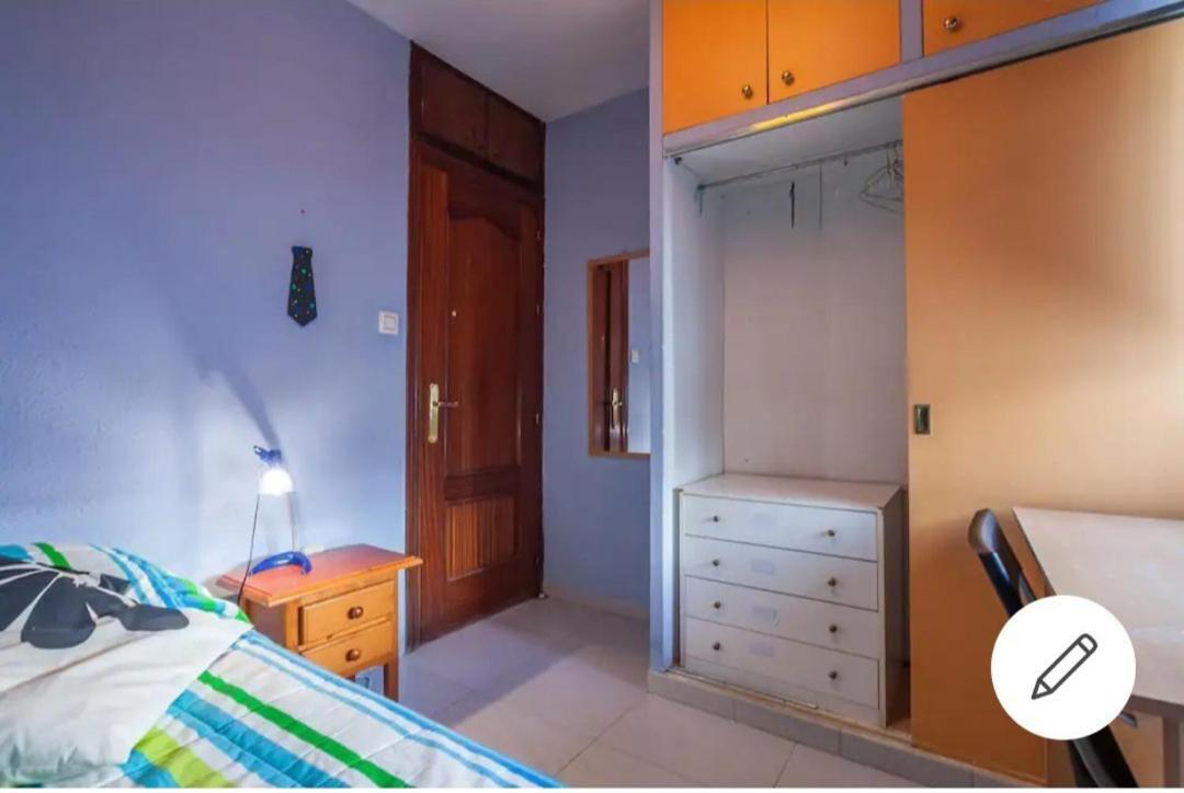 PISO CON BUENA RED WI-FI fibra óptica Apartman Sevilla Kültér fotó